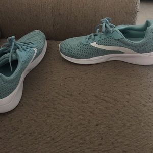 Walmart type sneakers